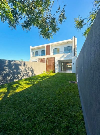 EN VENTA HERMOSO DUPLEX A ESTRENAR EN LUQUE - LOMA MERLO