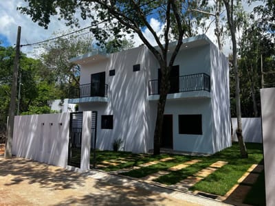 VENDO CASA EN LUQUE, BARRIO PARAISO
