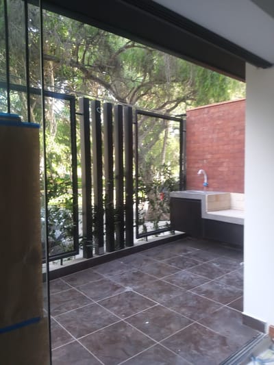 VENDO DEPARTAMENTO PRIMER PISO DE ESTRENO CON TERRAZA