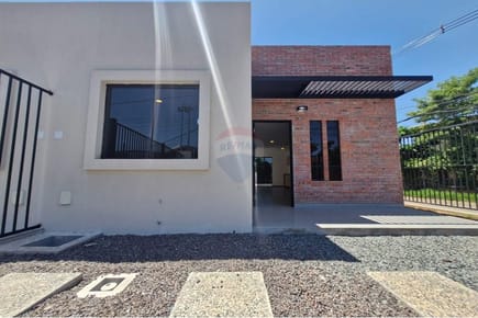 DUPLEX DE 1 PLANTA A ESTRENAR - LUQUE