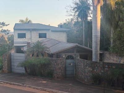 MANSION EN CAACUPE... NEGOCIABLE