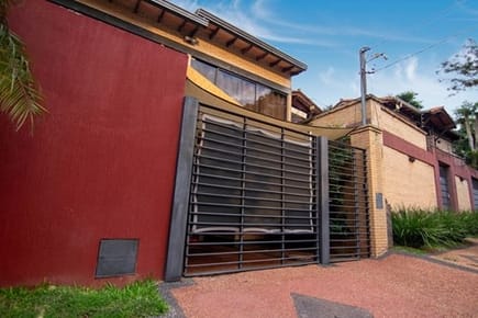 VENDO DUPLEX EN LAMBARE