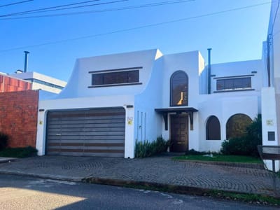 Casa familiar de 3 dormitorios con piscina y quincho - 12x30