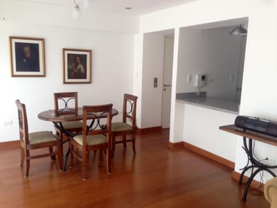ALQUILO HABITACION AMOBLADA CON BAÑO PRIVADO EN MIRAFLORES LARCOMAR