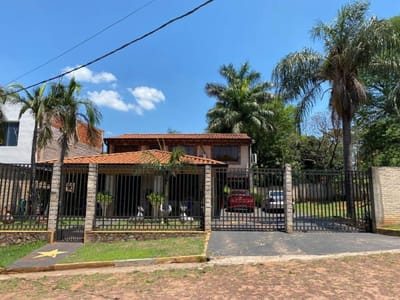 En venta hermosa residencia en el barrio San Juan, Villa Elisa