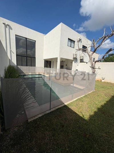 Dúplex de lujo en Jardín de Oro- Luque.