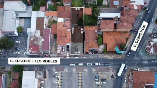 En venta 477 m2 sobre Lilio. Esq. Denis Roa.