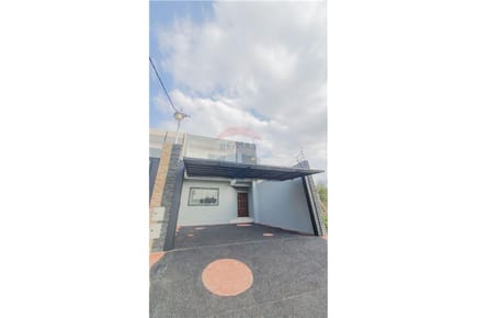EN VENTA - DUPLEX A ESTRENAR - LAMBARE, MBACHIO II