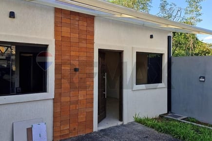 Duplex en Alquiler - Villa Elisa, barrio Mbokajaty