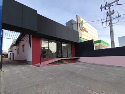 ALQUILO SALÓN COMERCIAL PREMIUM A ESTRENAR- SOBRE LA AVENIDA ARTIGAS