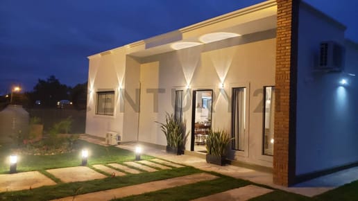 Vendo casa full amoblada en el Condominio Puerta del Lago