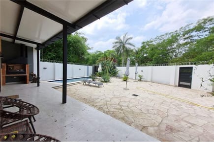 CASA EN VENTA - SAN BERNARDINO
