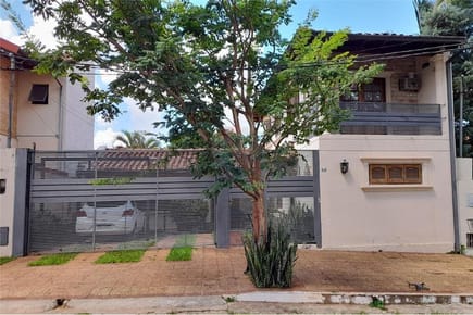 Amplia casa en lambare ! 