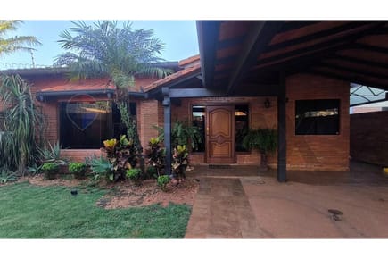 Vendo Hermosa Casa con Piscina en Luque Laurelty 