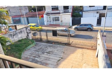 Residencia-Venta-Fernando De La Mora, Central