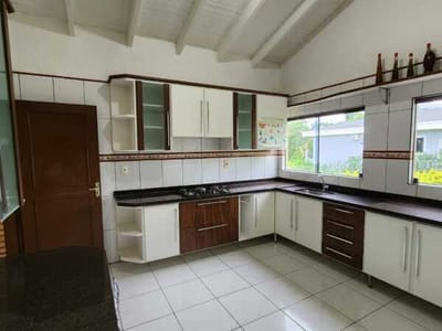 ALQUILO HERMOSA RESIDENCIA EN EL PARANA COUNTRYCLUB