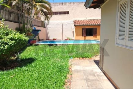 Casa en Alquiler – Barrio Nazareth, Asunción