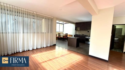 CASA EN VENTA EN ACHUMANI