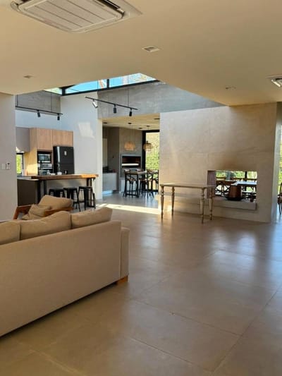 VENDO CASA EN SANBER CON VISTA AL LAGO