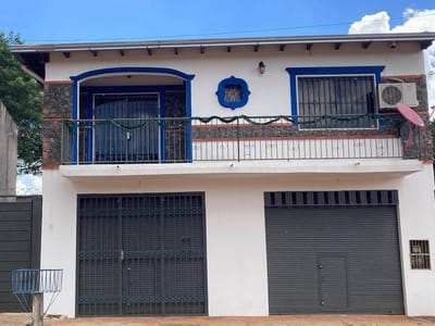 Venta de casa en San Lorenzo - Uso Comercial y Residencial