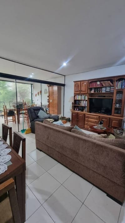 VENTA DE DUPLEX BARRIO SAN JORGE