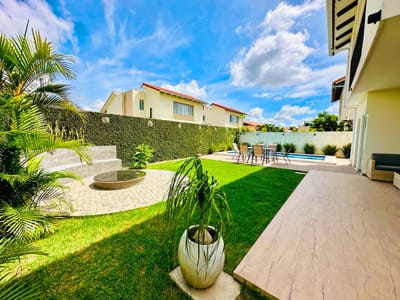 Casa en venta en el Urubo con piscina