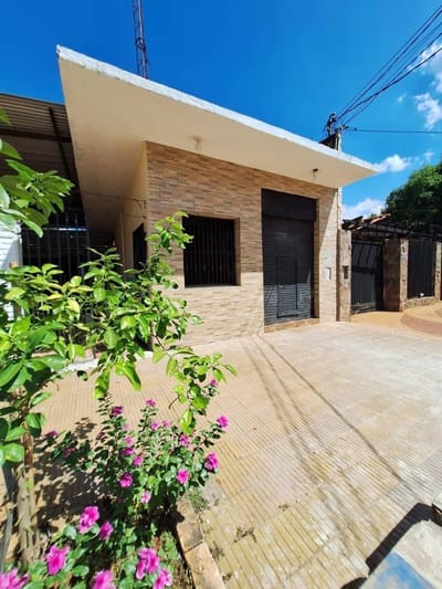 Local comercial en Barrio La Encarnación | Luque