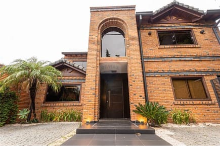 Vendo imponente casa con excelente ubicacion!!!