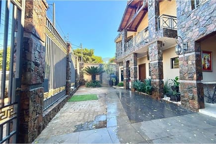 Vendo casa en Villa Aurelia 