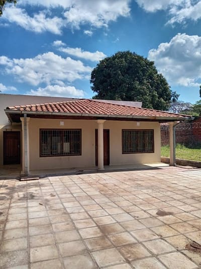 Casa tipo Chalet en venta en Ñemby Barrio Pai Ñu