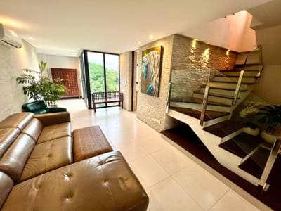 DEPARTAMENTO DUPLEX EN VENTA, ZONA EQUIPETROL