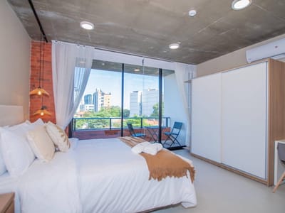 VENDO MONOAMBIENTE AMOBLADO ZONA SHOPPING DEL SOL