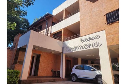 Alquilo Departamento en Los Laureles
