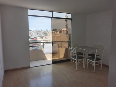 EN EL LIMITE DE BARRANCO CON CHORRILLOS ,SE VENDE DEPARTAMENTO.
