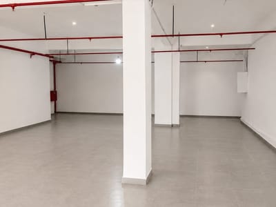 ALQUILER SALÃO COMERCIAL 