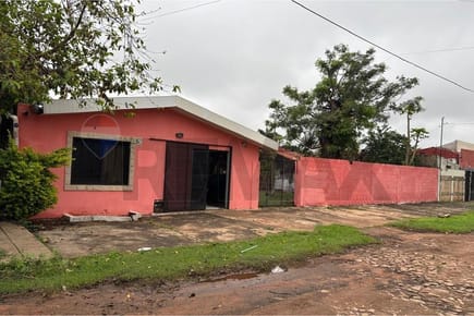 EN VENTA CASITA EN LAMBARE VALLE APUA EN ESQUINA ZONA CACIQU LAMBARE