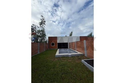 Chalet - Venta - Ypacaraí, Central, Paraguay
