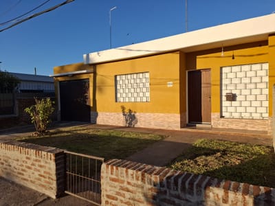 VENTA DE MUY LINDA VIVIENDA 2 DORMITORIOS