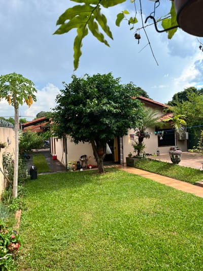 VENDO CASA EN ÑEMBY