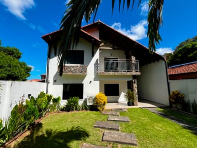 Venta De Residencia En Lambare 