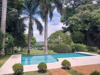 VENDO RESIDENCIA EN PARANA COUNTRY CLUB
