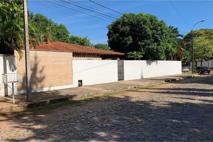 EN VENTA CASA EN ASUNCION - SAN JORGE