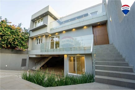 Venta, Casa moderna,minimalista,piscina, Mburucuya