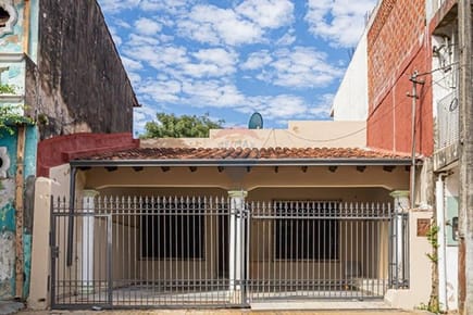 Vendo casa a refeccionar ASUNCION San Vicente