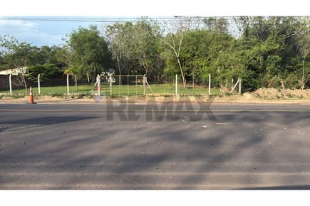 Terreno Comercial Av. Naumann en San Bernardino 150,000 $