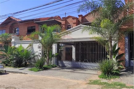 VENDO PRECIOSA CASA en Bº CARMELITAS!