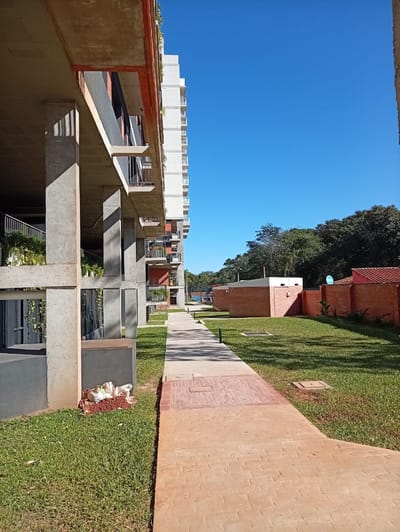 VENDO DEPARTAMENTO A ESTRENAR SIN MUEBLES ZONA AEROPUERTO  EDIF.OGA JARDIN