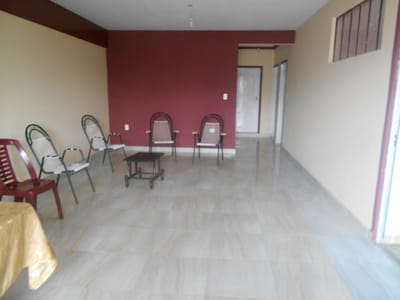 EN VENTA, CASA 2 PLANTAS CON 2 TIENDAS