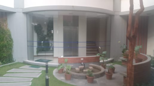 Departamento en venta de 3 dormitorios en Achumani