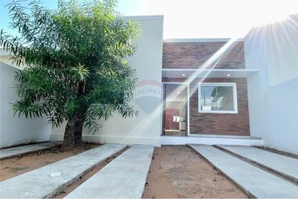 VENDO CHALET EN LAMBARE ZONA COLEGIO SEK